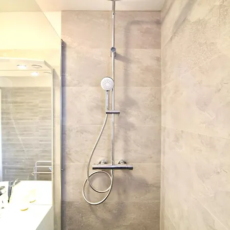 Le Montecatini * 생 망드리에 쉬르 메르